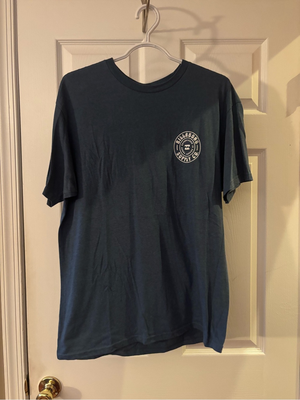 Billabong Men's Short Sleeve Crew Tee in Dark Blue
